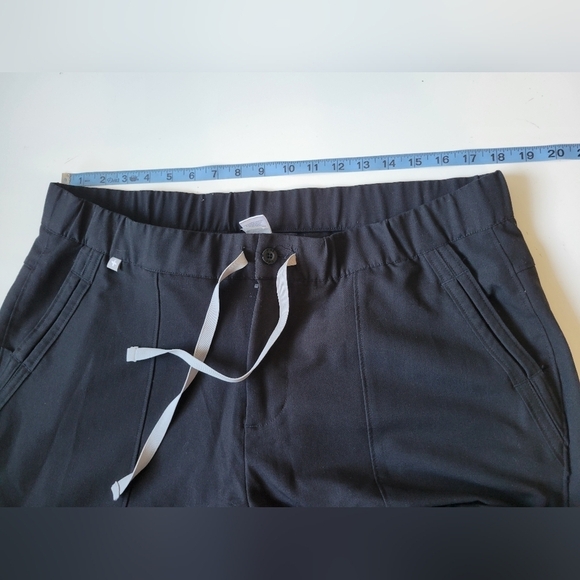 Figs Scrub Ankle Zip Pants in Black Size XL Style W19SW2016 - Picture 12 of 12